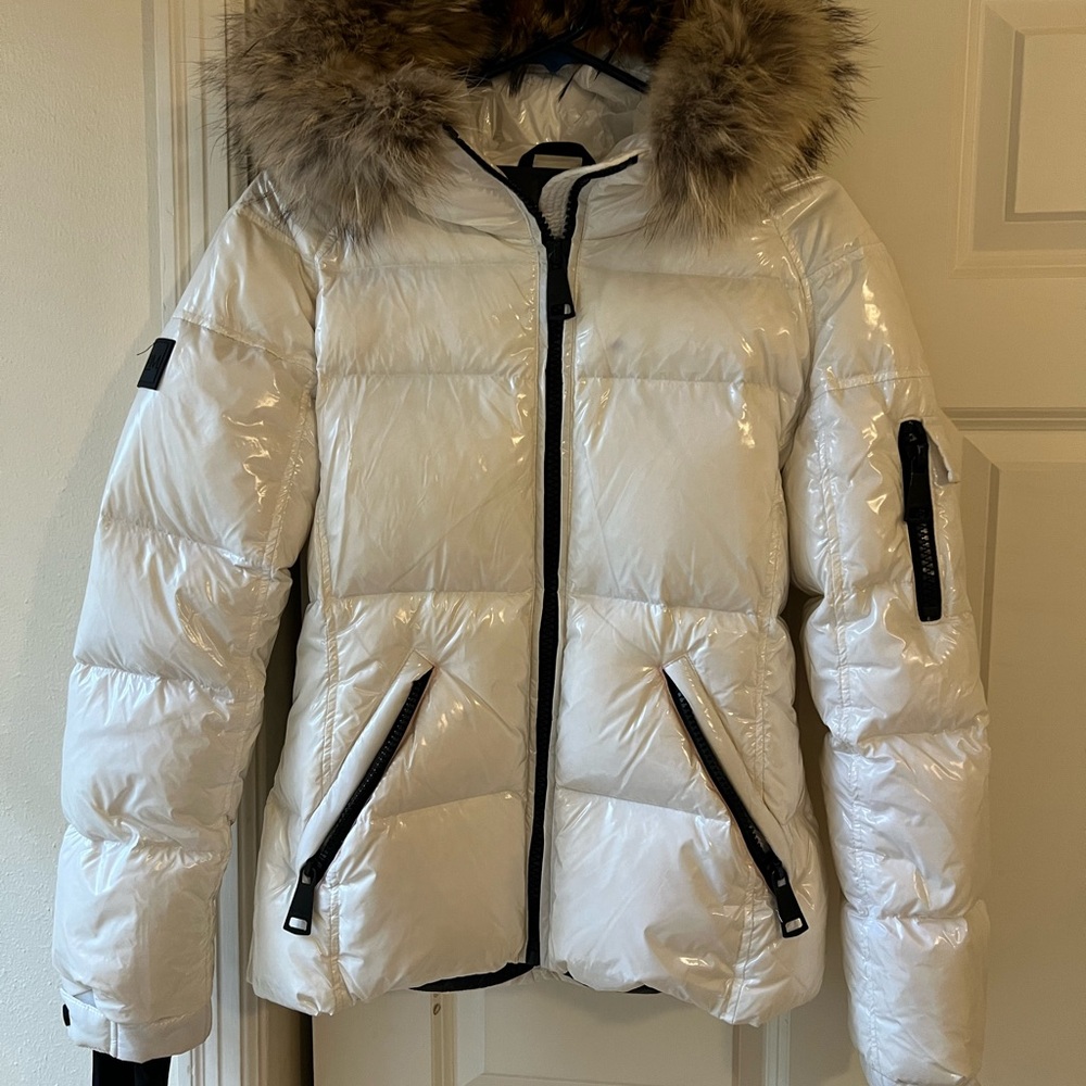 SAM. Blake White Down Puffer Jacket with Fur Hood - SZ:M
